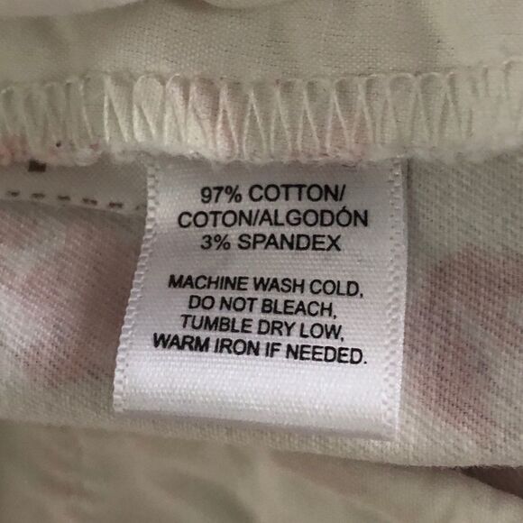 LOFT Blossom Riviera Shorts With 6" Inseam - Picture 6 of 7